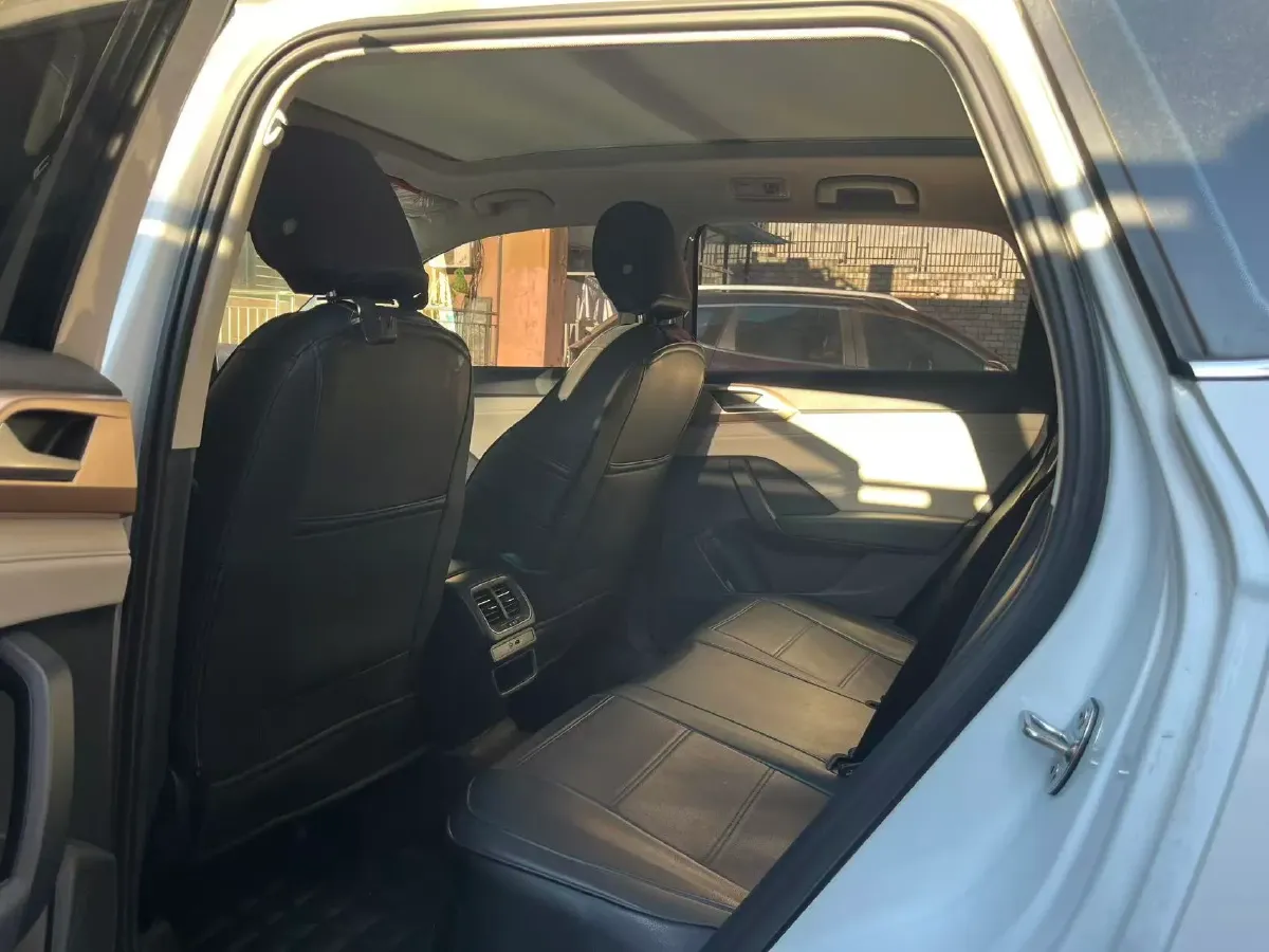 2023 Volkswagen Tharu 1.5T 160HP L4 7DCT,autocango,china used car exporter,china ev exporter,chinese used car exporter,chinese used ev exporter