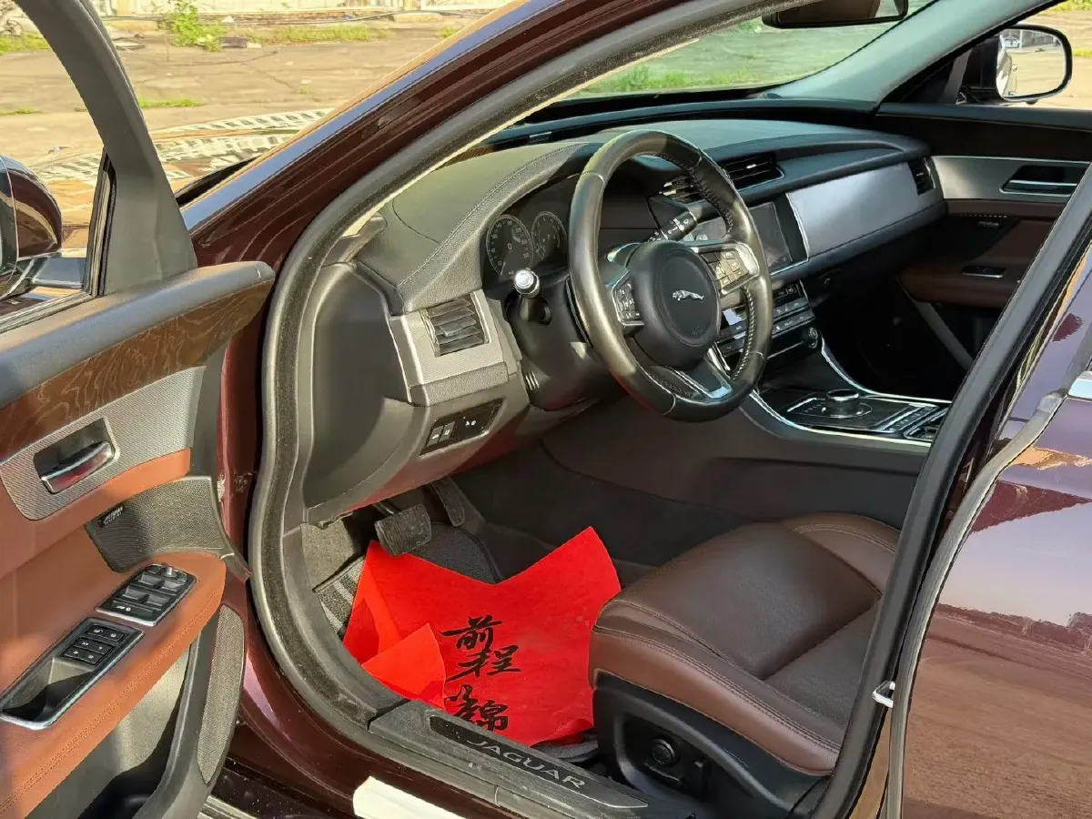 2018 Mercedes-Benz E Class 2.0T 184HP L4 9AT,autocango,china used car exporter,china ev exporter,chinese used car exporter,chinese used ev exporter