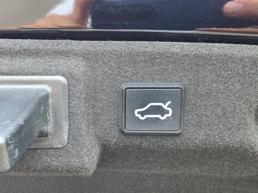 2022 Buick Larcosse 2.0T 237HP L4 9AT,autocango,china used car exporter,china ev exporter,chinese used car exporter,chinese used ev exporter