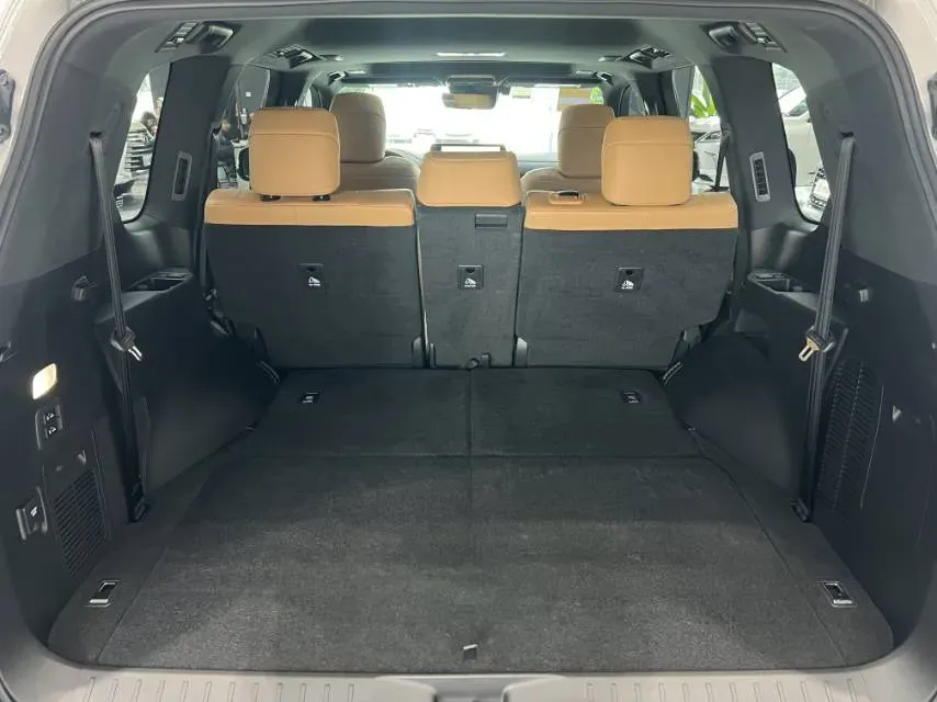 2022 Lexus UX 2.0L 146HP L4 E-CVT Hybrid,autocango,china used car exporter,china ev exporter,chinese used car exporter,chinese used ev exporter