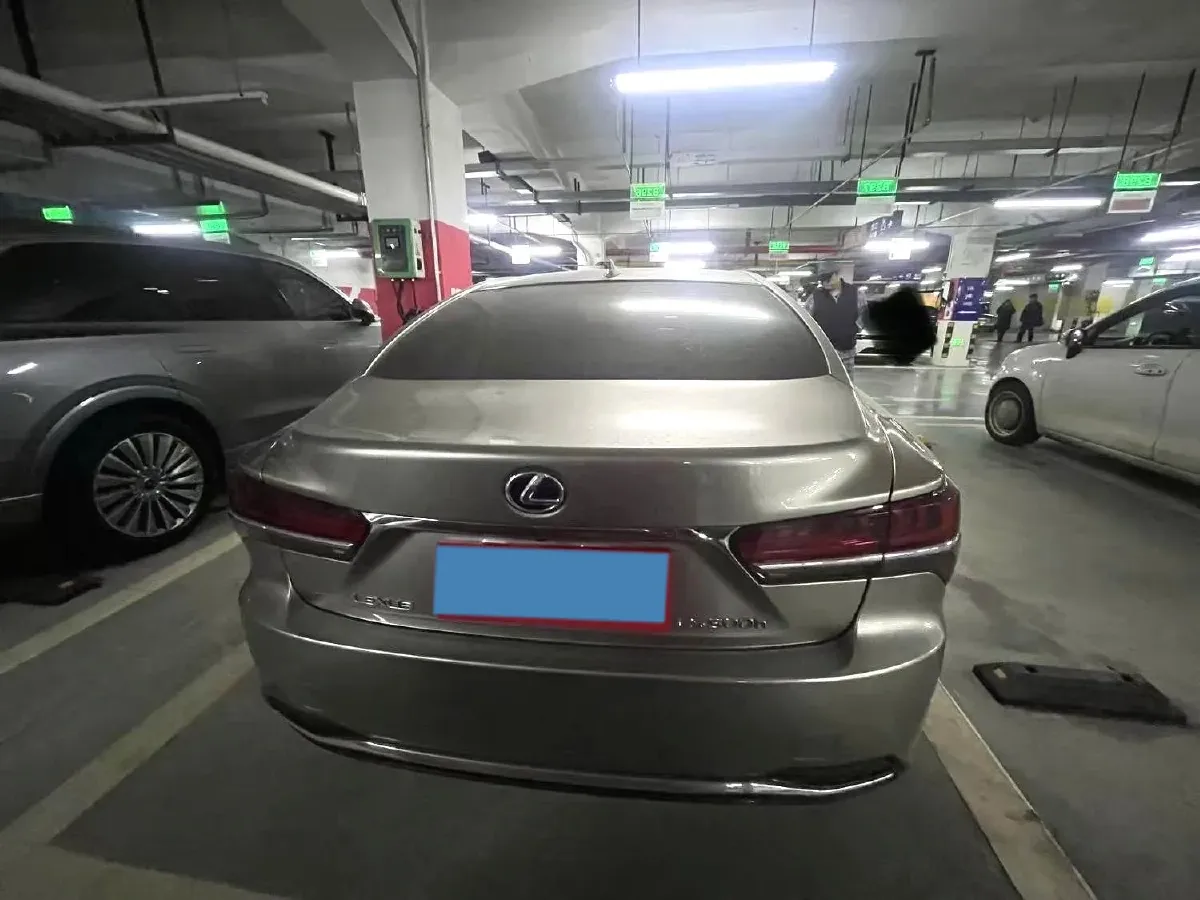 2020 Lexus LS 3.5L 299HP V6 E-CVT Hybrid,autocango,china used car exporter,china ev exporter,chinese used car exporter,chinese used ev exporter