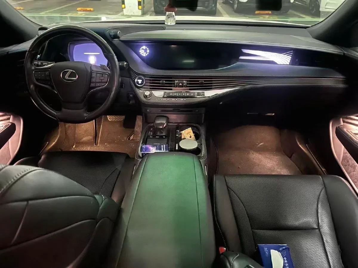 2020 Lexus LS 3.5L 299HP V6 E-CVT Hybrid,autocango,china used car exporter,china ev exporter,chinese used car exporter,chinese used ev exporter