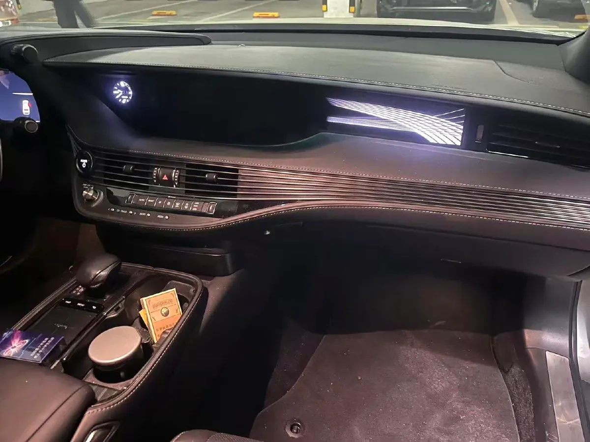 2020 Lexus LS 3.5L 299HP V6 E-CVT Hybrid,autocango,china used car exporter,china ev exporter,chinese used car exporter,chinese used ev exporter