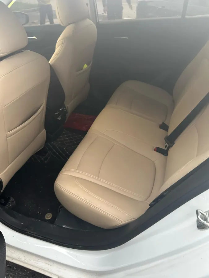 2026 Roewe i5 1.5L 129HP L4 5MT,autocango,china used car exporter,china ev exporter,chinese used car exporter,chinese used ev exporter