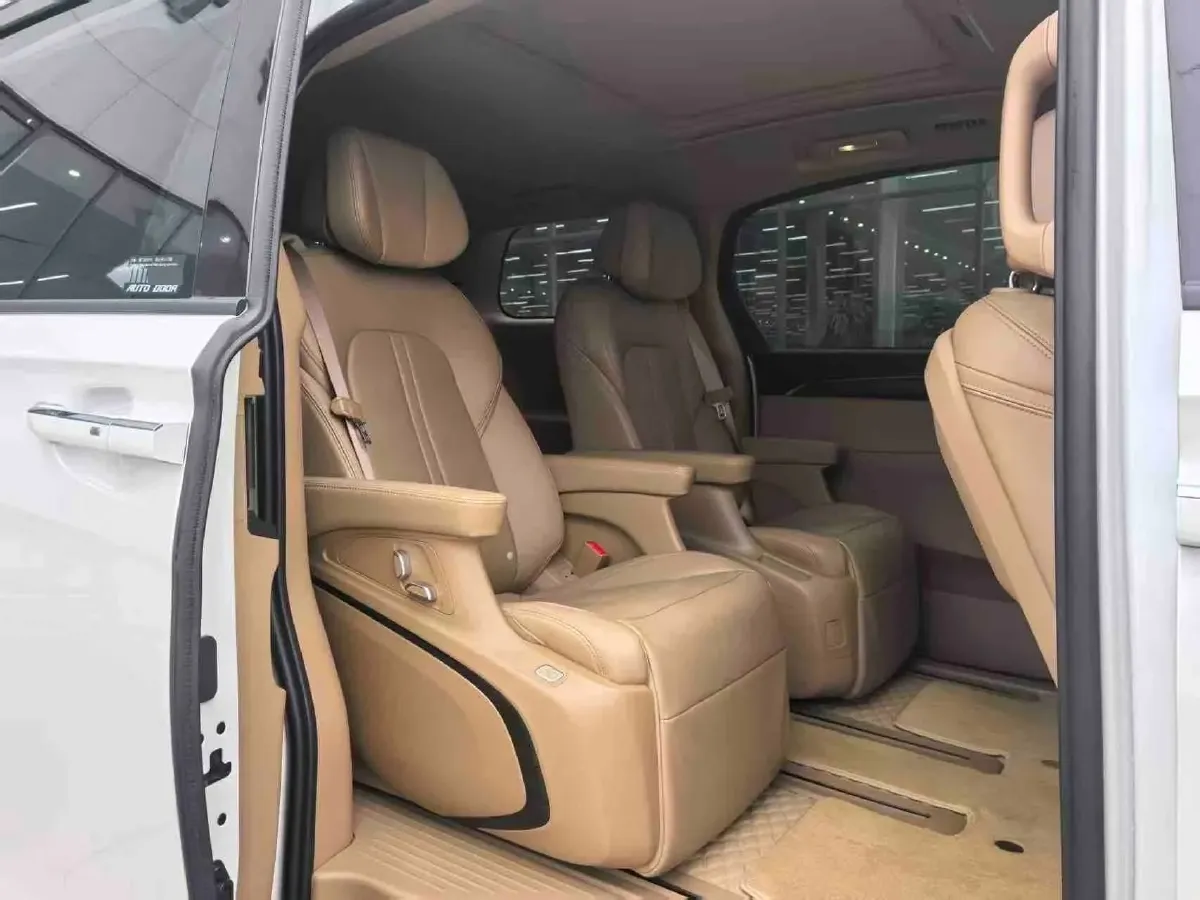 2020 Buick GL8 2.0T 237HP L4 9AT,autocango,china used car exporter,china ev exporter,chinese used car exporter,chinese used ev exporter