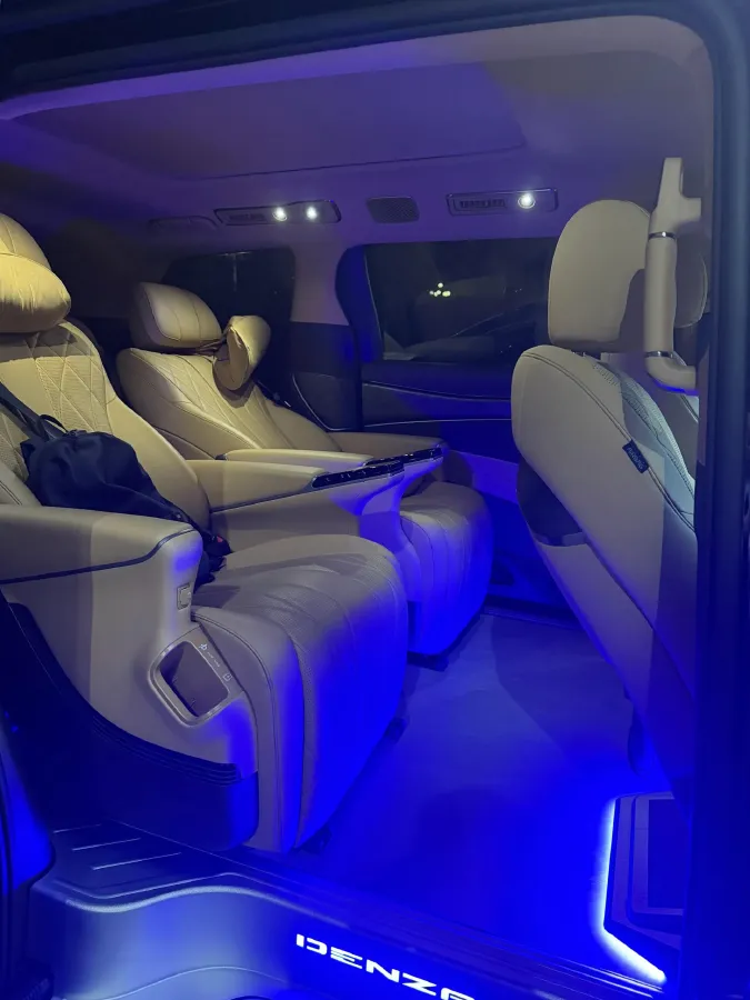 2025 Denza D9 1.5T 156HP L4 E-CVT PHEV 40KWH,autocango,china used car exporter,china ev exporter,chinese used car exporter,chinese used ev exporter