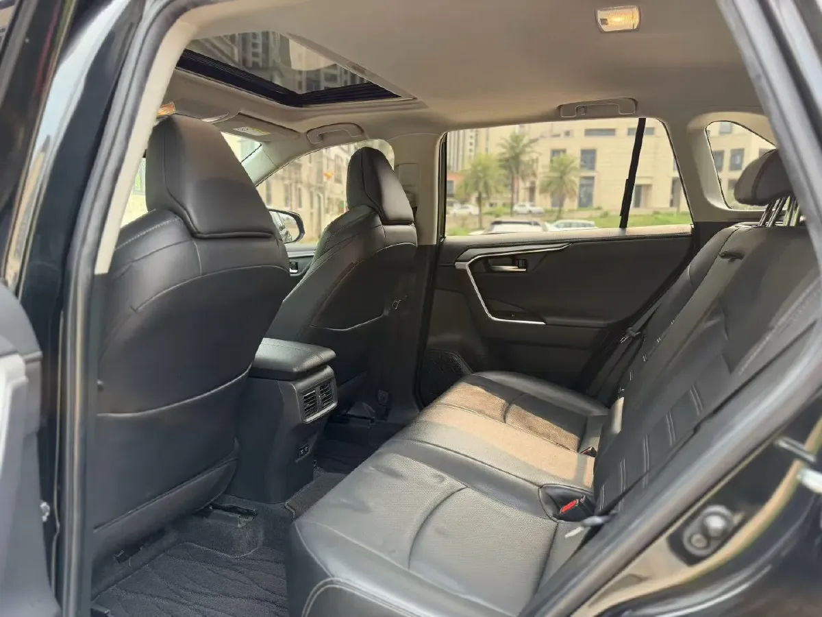 2020 Toyota Wildlander 2.0L 171HP L4 CVT,autocango,china used car exporter,china ev exporter,chinese used car exporter,chinese used ev exporter