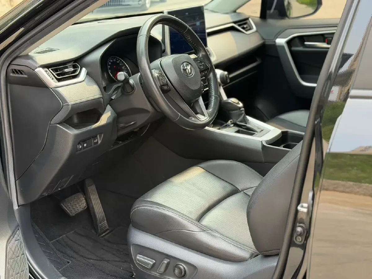 2020 Toyota Wildlander 2.0L 171HP L4 CVT,autocango,china used car exporter,china ev exporter,chinese used car exporter,chinese used ev exporter