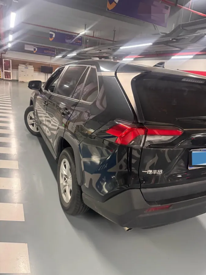 2023 Toyota RAV4 2.0L 171HP L4 CVT,autocango,china used car exporter,china ev exporter,chinese used car exporter,chinese used ev exporter