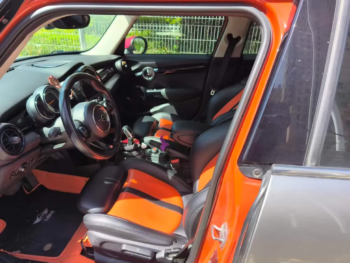 2018 MINI COUNTRYMAN 1.5T 136HP L3 6AT,autocango,china used car exporter,china ev exporter,chinese used car exporter,chinese used ev exporter