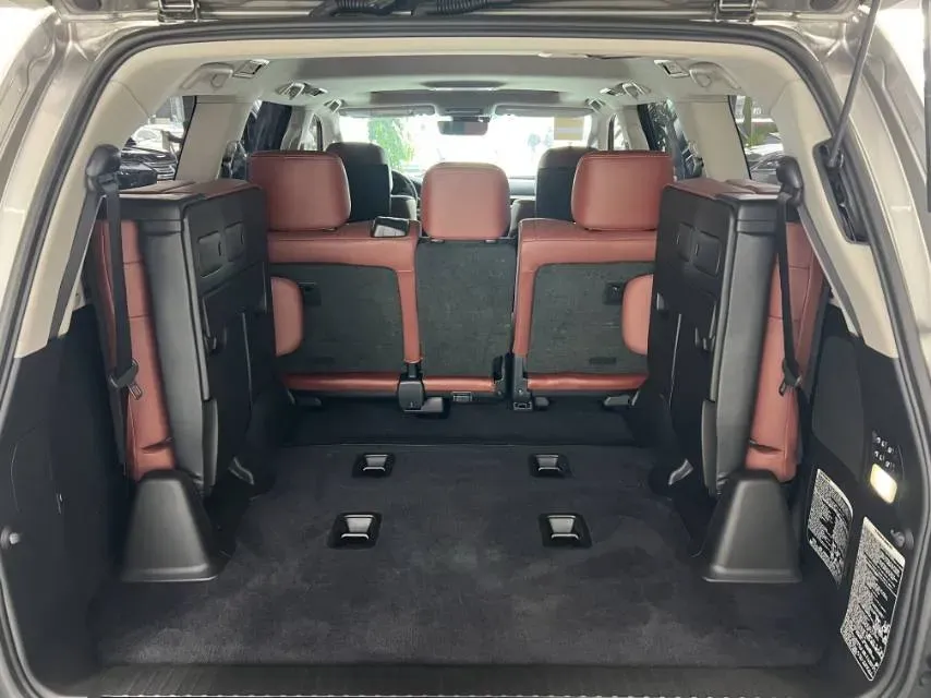 2017 Lexus LX 5.7L 367HP V8 8AT,autocango,china used car exporter,china ev exporter,chinese used car exporter,chinese used ev exporter