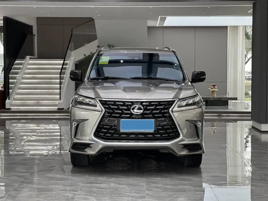 2017 Lexus LX 5.7L 367HP V8 8AT,autocango,china used car exporter,china ev exporter,chinese used car exporter,chinese used ev exporter