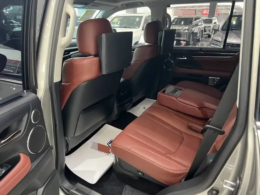 2017 Lexus LX 5.7L 367HP V8 8AT,autocango,china used car exporter,china ev exporter,chinese used car exporter,chinese used ev exporter