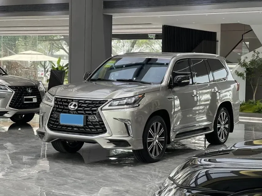 2017 Lexus LX 5.7L 367HP V8 8AT,autocango,china used car exporter,china ev exporter,chinese used car exporter,chinese used ev exporter