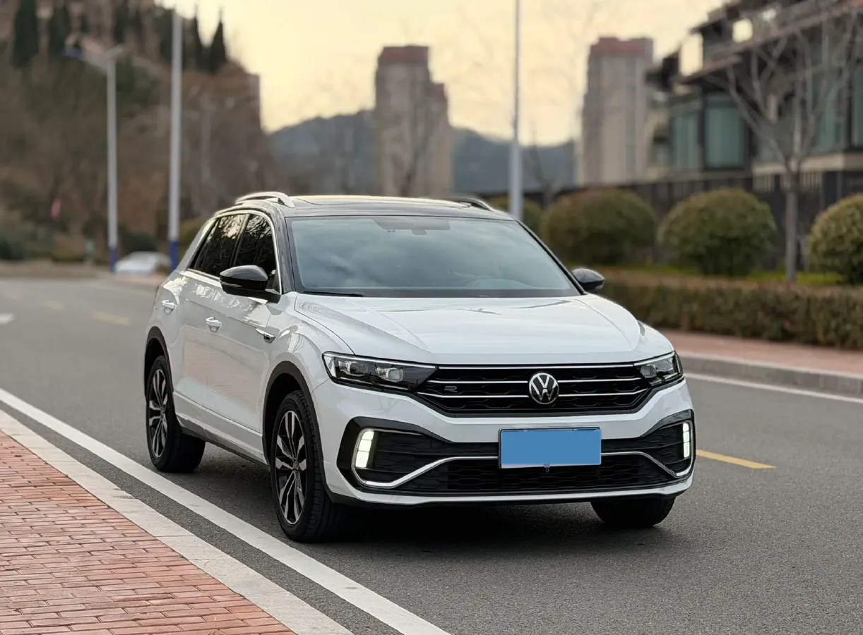 2022 Volkswagen T-Roc 1.4T 150HP L4 7DCT,autocango,china used car exporter,china ev exporter,chinese used car exporter,chinese used ev exporter