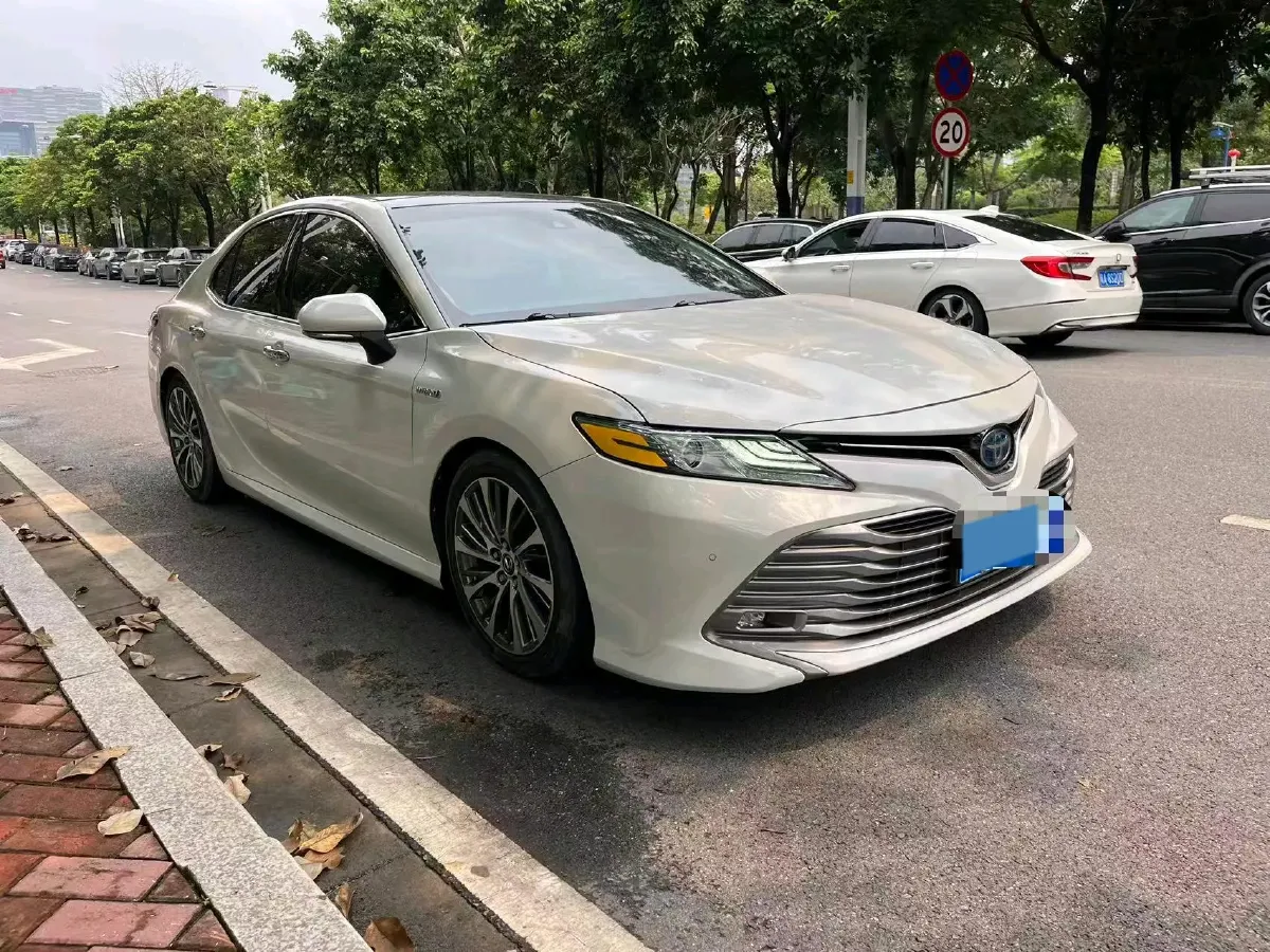 2019 Toyota Camry 2.5L 178HP L4 E-CVT Hybrid,autocango,china used car exporter,china ev exporter,chinese used car exporter,chinese used ev exporter