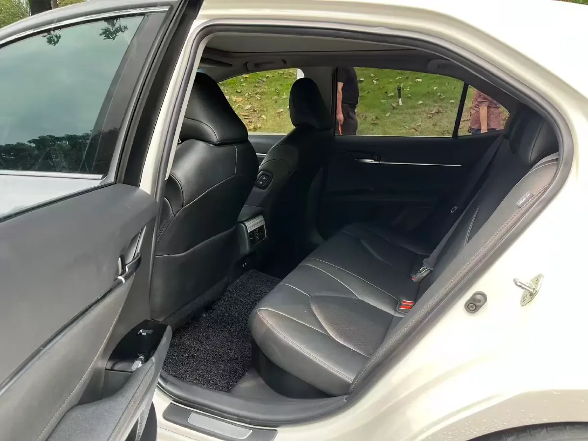 2019 Toyota Camry 2.5L 178HP L4 E-CVT Hybrid,autocango,china used car exporter,china ev exporter,chinese used car exporter,chinese used ev exporter