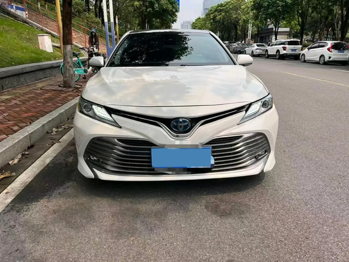 2019 Toyota Camry 2.5L 178HP L4 E-CVT Hybrid,autocango,china used car exporter,china ev exporter,chinese used car exporter,chinese used ev exporter