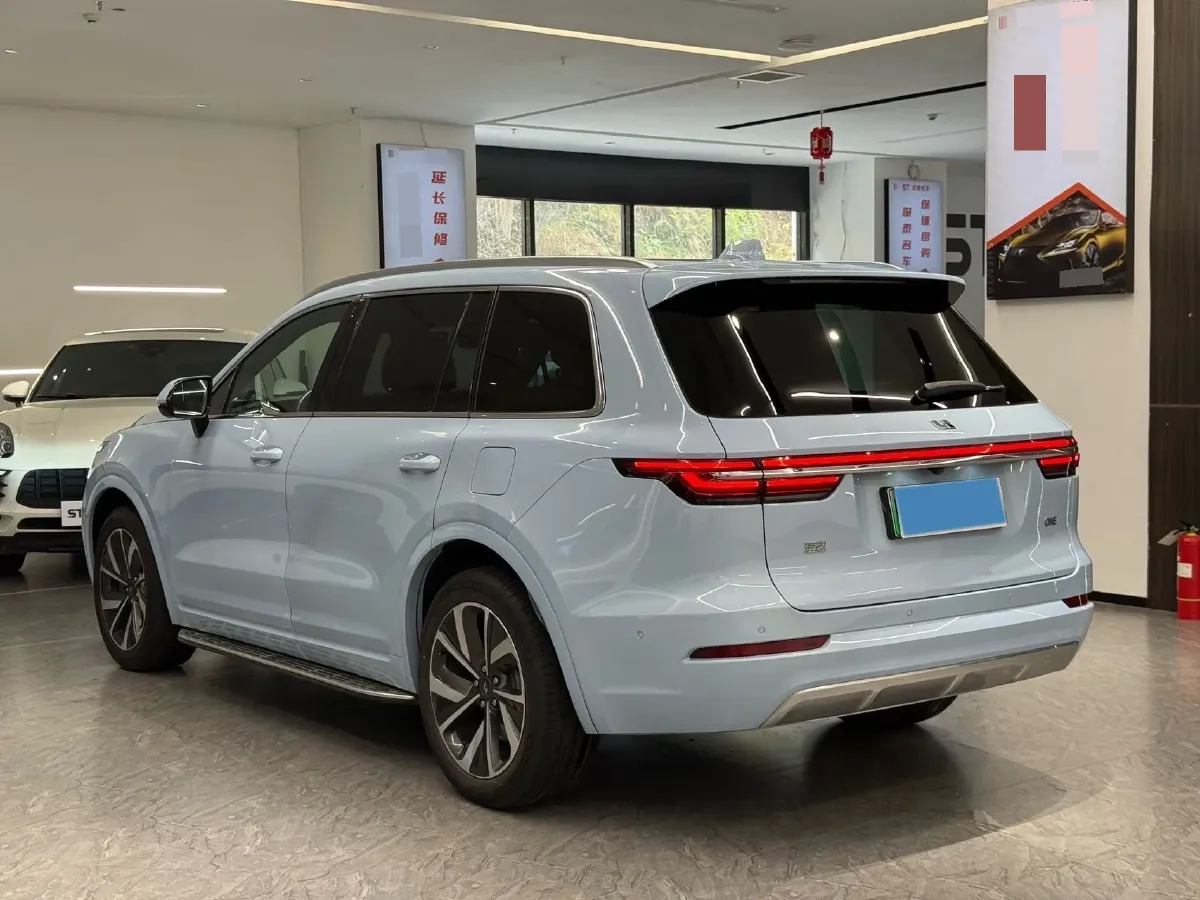 2021 Li ONE Range Extended 131HP REEV 40.5KWH,autocango,china used car exporter,china ev exporter,chinese used car exporter,chinese used ev exporter