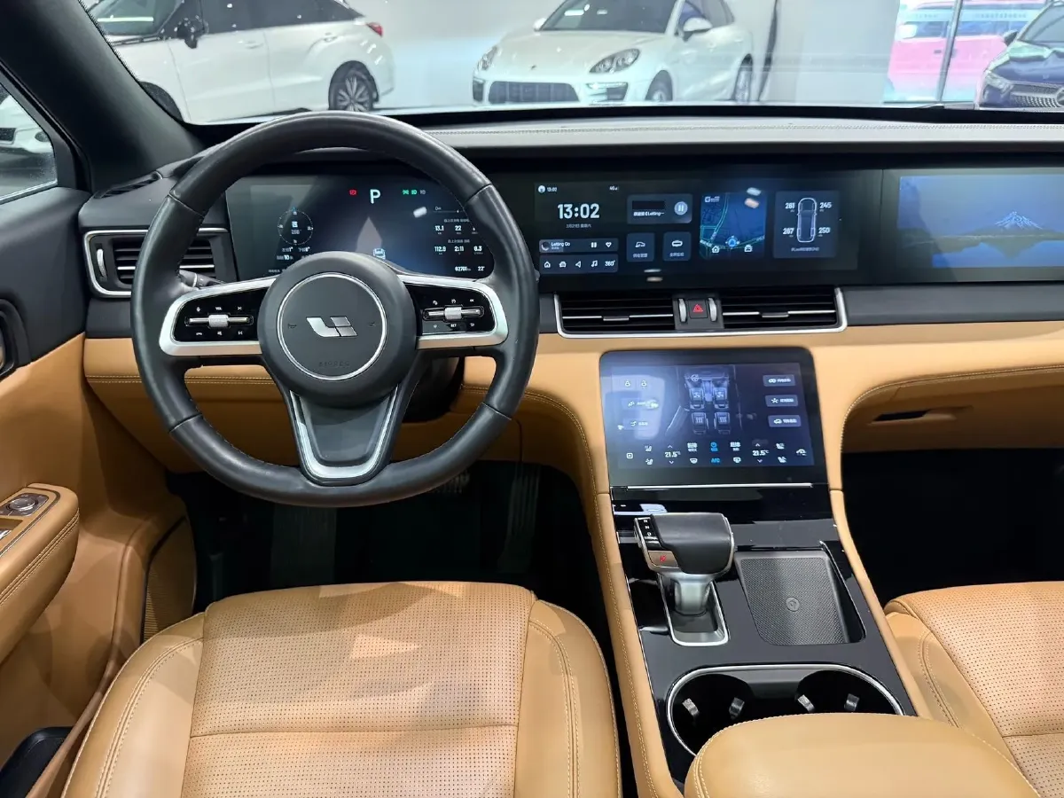 2021 Li ONE Range Extended 131HP REEV 40.5KWH,autocango,china used car exporter,china ev exporter,chinese used car exporter,chinese used ev exporter