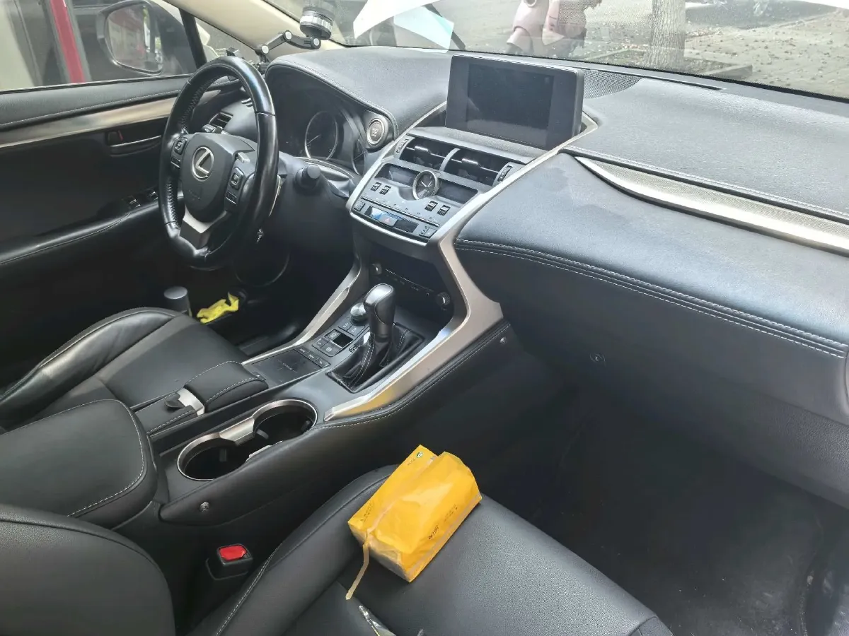 2017 Lexus NX 2.0T 238HP L4 6AT,autocango,china used car exporter,china ev exporter,chinese used car exporter,chinese used ev exporter