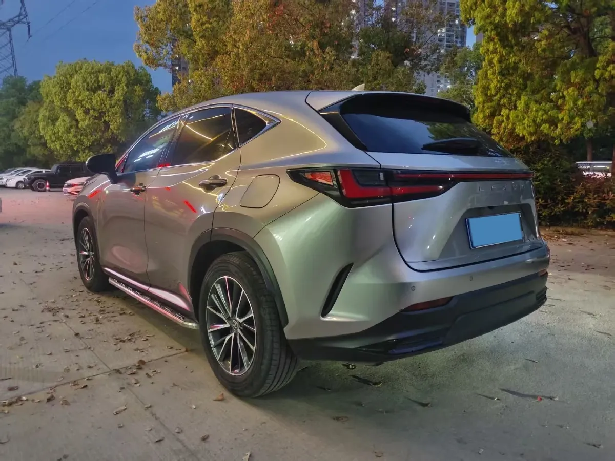 2022 Lexus NX 2.5L 205HP L4 8AT,autocango,china used car exporter,china ev exporter,chinese used car exporter,chinese used ev exporter