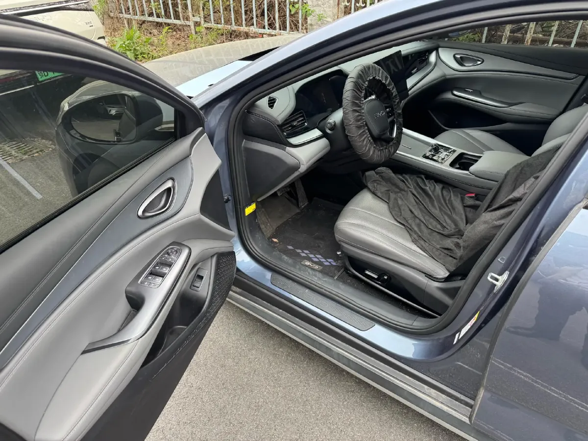 2025 BYD Seal07 DM-i 1.5L 101HP L4 E-CVT PHEV 17.6KWH,autocango,china used car exporter,china ev exporter,chinese used car exporter,chinese used ev exporter