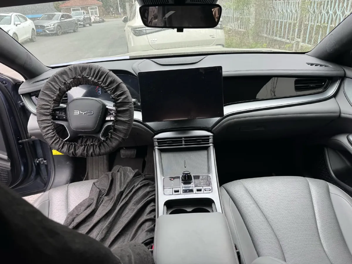 2025 BYD Seal07 DM-i 1.5L 101HP L4 E-CVT PHEV 17.6KWH,autocango,china used car exporter,china ev exporter,chinese used car exporter,chinese used ev exporter