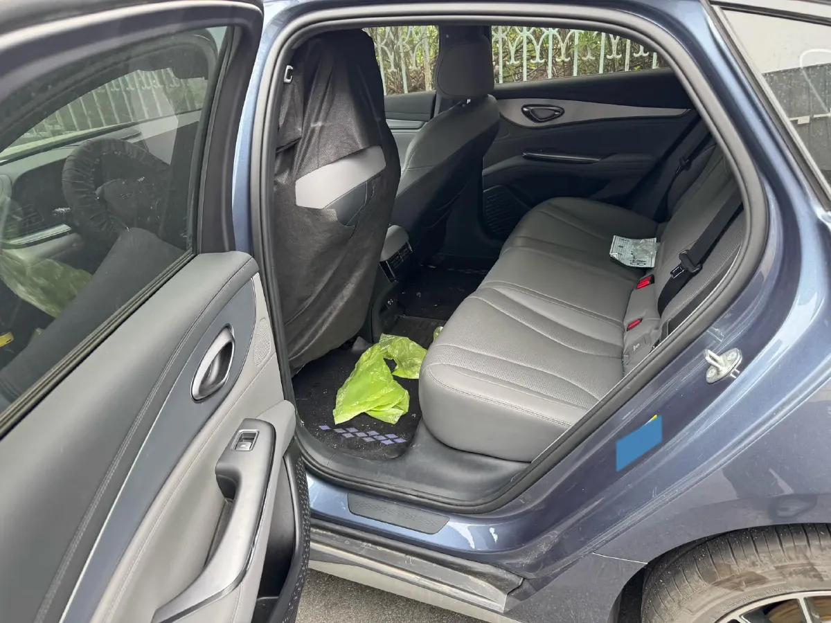 2025 BYD Seal07 DM-i 1.5L 101HP L4 E-CVT PHEV 17.6KWH,autocango,china used car exporter,china ev exporter,chinese used car exporter,chinese used ev exporter