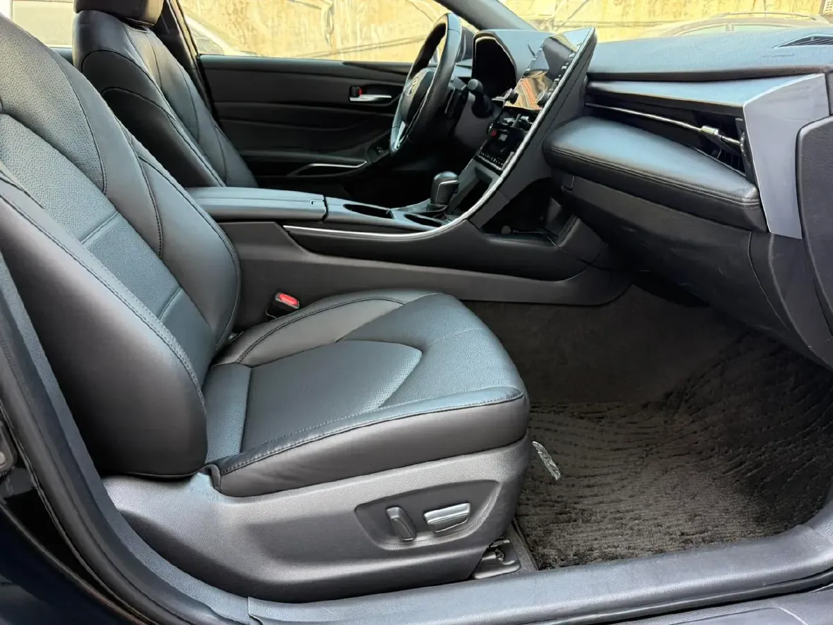 2021 Toyota Avalon 2.5L 209HP L4 8AT,autocango,china used car exporter,china ev exporter,chinese used car exporter,chinese used ev exporter