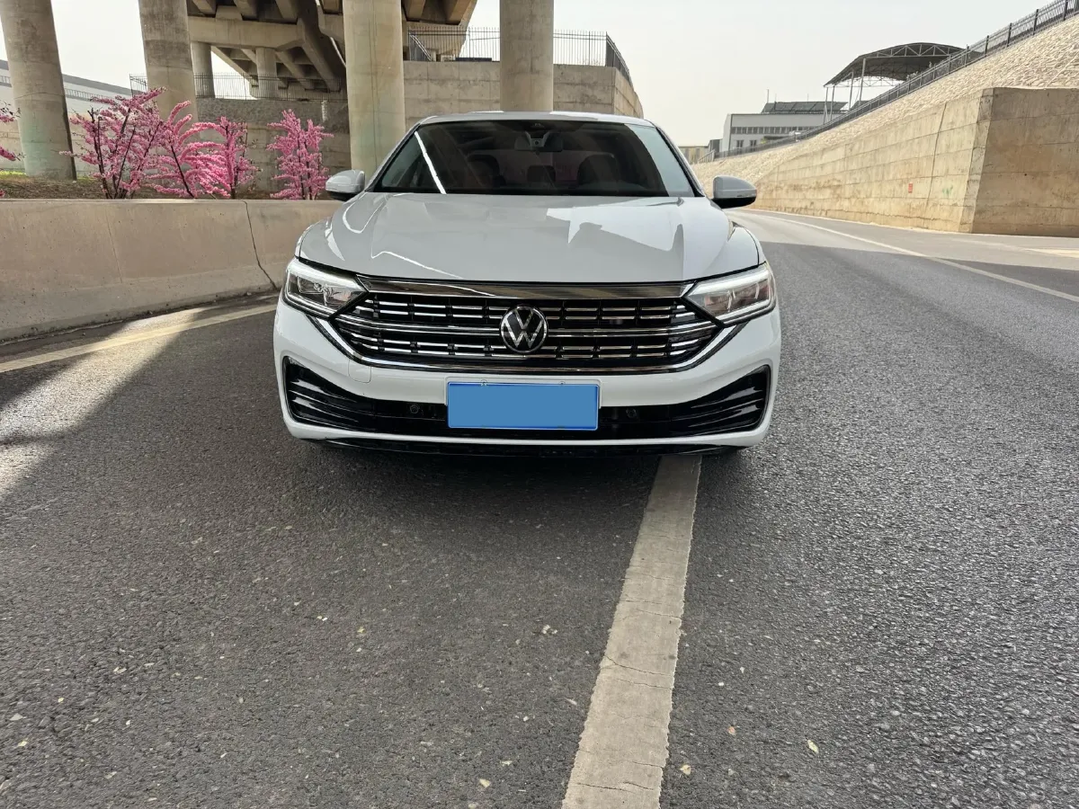 2023 Volkswagen Sagitar 1.5T 160HP L4 7DCT,autocango,china used car exporter,china ev exporter,chinese used car exporter,chinese used ev exporter