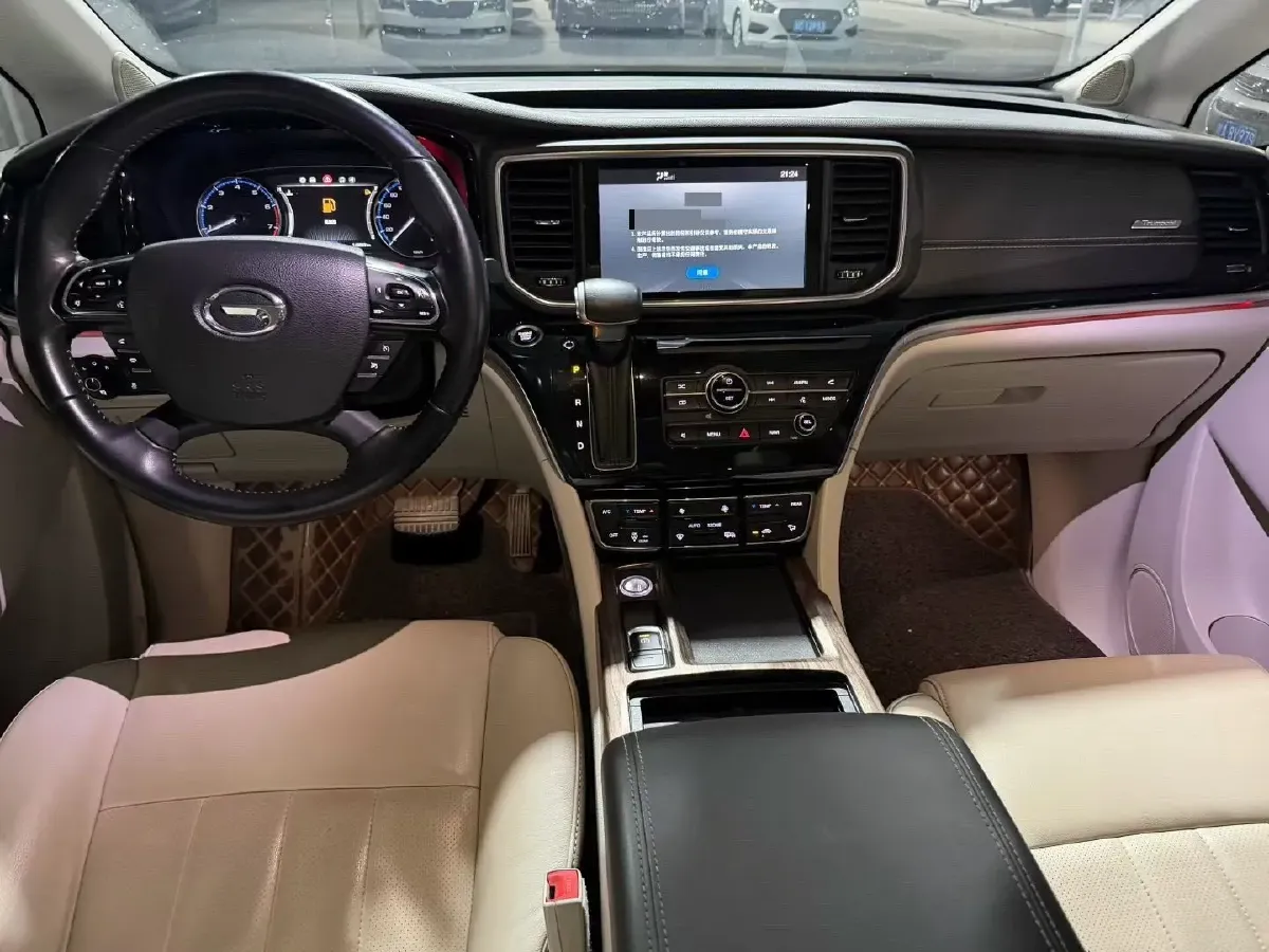 2018 GAC Trumpchi M8 2.0T 201HP L4 6AT,autocango,china used car exporter,china ev exporter,chinese used car exporter,chinese used ev exporter