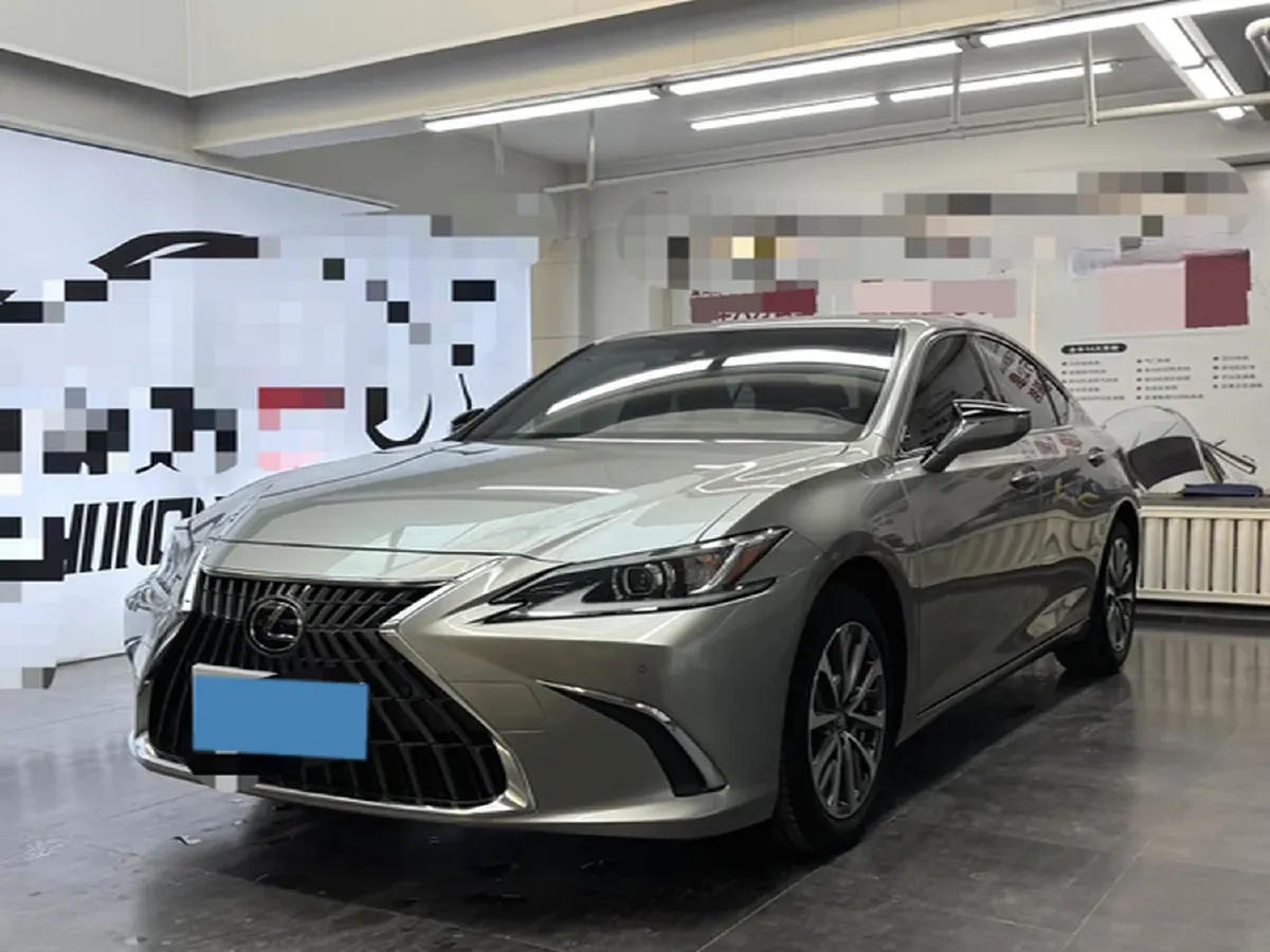 2021 Lexus ES 2.0L 173HP L4 CVT,autocango,china used car exporter,china ev exporter,chinese used car exporter,chinese used ev exporter