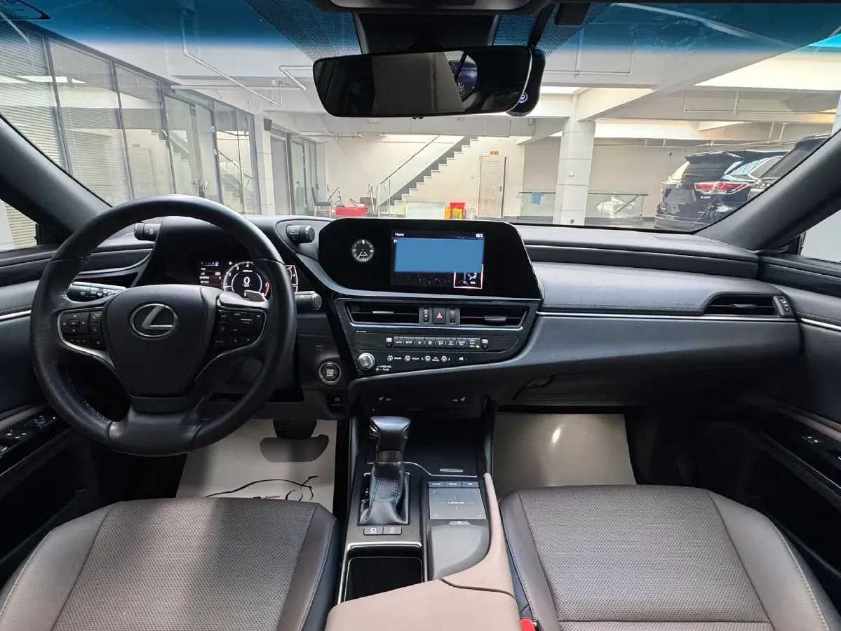 2021 Lexus ES 2.0L 173HP L4 CVT,autocango,china used car exporter,china ev exporter,chinese used car exporter,chinese used ev exporter