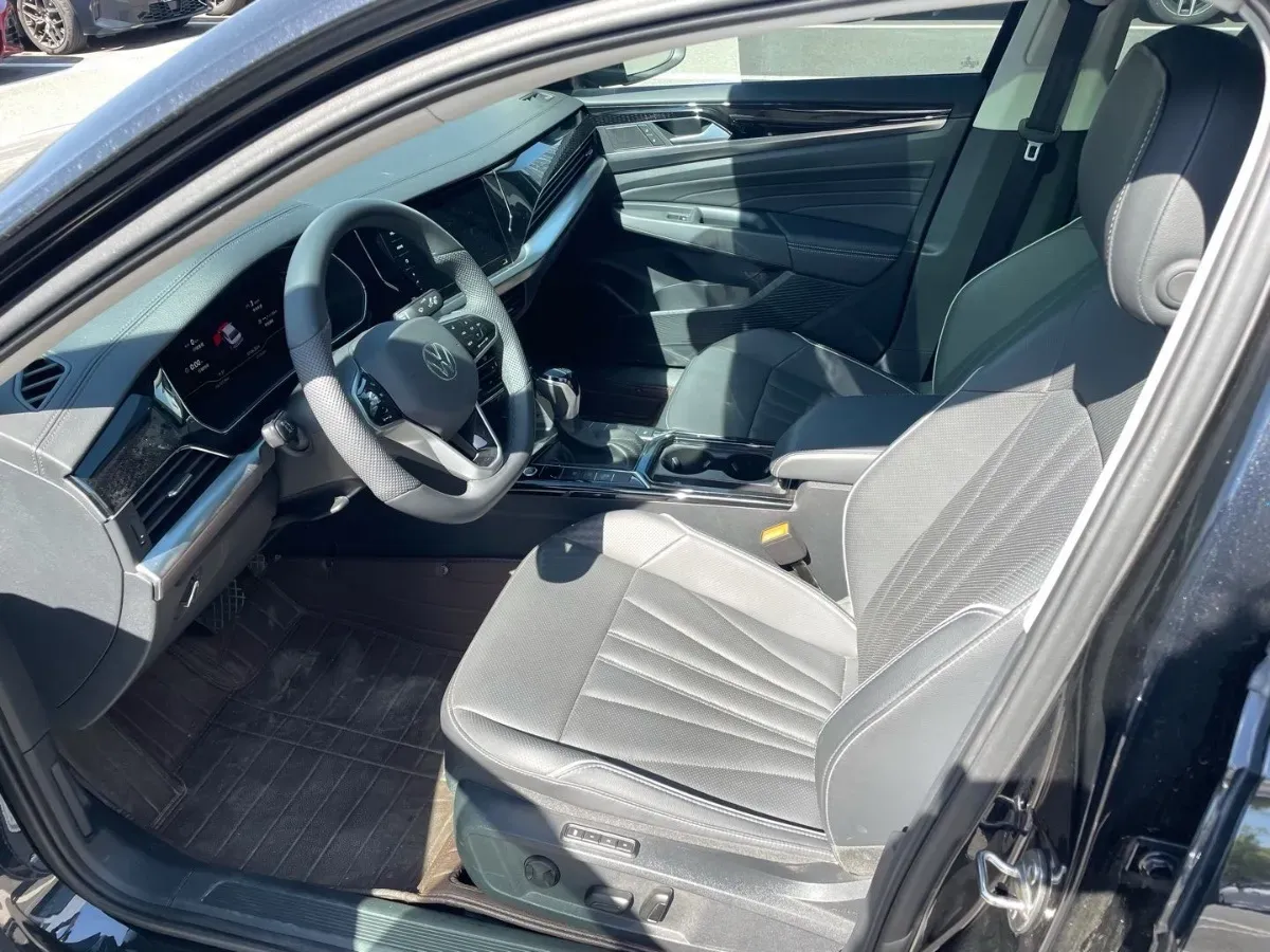 2024 Volkswagen Passat 1.4T 150HP L4 7DCT,autocango,china used car exporter,china ev exporter,chinese used car exporter,chinese used ev exporter