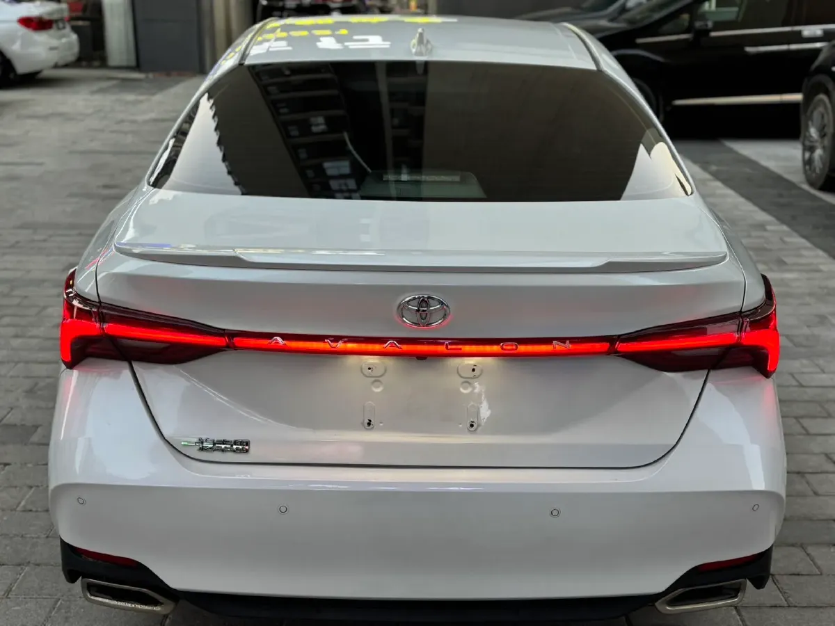 2021 Toyota Avalon 2.5L 209HP L4 8AT,autocango,china used car exporter,china ev exporter,chinese used car exporter,chinese used ev exporter