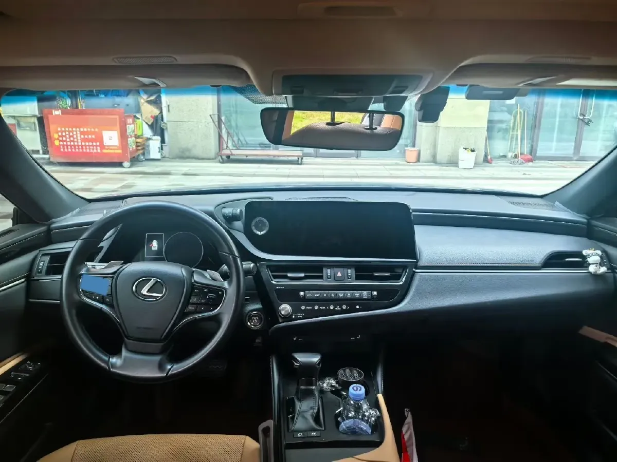 2021 Lexus ES 2.5L 178HP L4 E-CVT Hybrid,autocango,china used car exporter,china ev exporter,chinese used car exporter,chinese used ev exporter