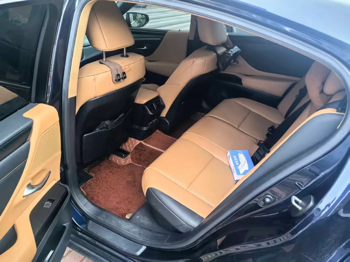 2021 Lexus ES 2.5L 178HP L4 E-CVT Hybrid,autocango,china used car exporter,china ev exporter,chinese used car exporter,chinese used ev exporter