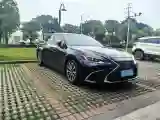 2021 Lexus ES 2.5L 178HP L4 E-CVT Hybrid