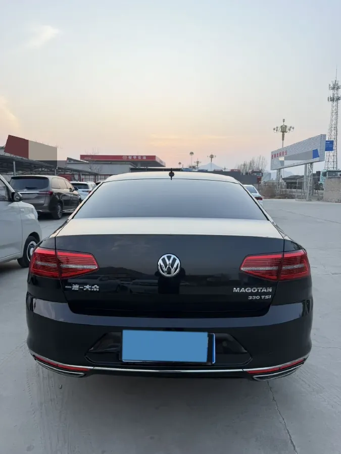 2018 Volkswagen Magotan 1.8T 180HP L4 7DCT,autocango,china used car exporter,china ev exporter,chinese used car exporter,chinese used ev exporter