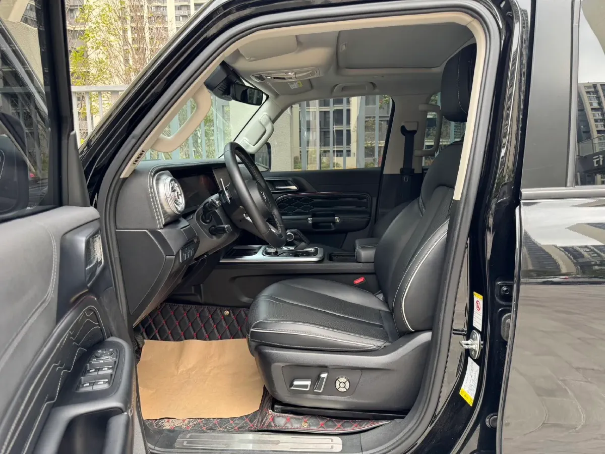 2023 Tank 300 2.0T 227HP L4 8AT,autocango,china used car exporter,china ev exporter,chinese used car exporter,chinese used ev exporter