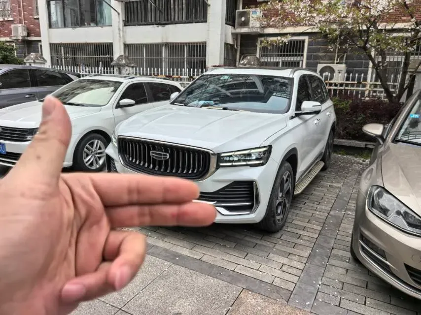 2021 Geely Monjaro 2.0T 218HP L4 7DCT,autocango,china used car exporter,china ev exporter,chinese used car exporter,chinese used ev exporter