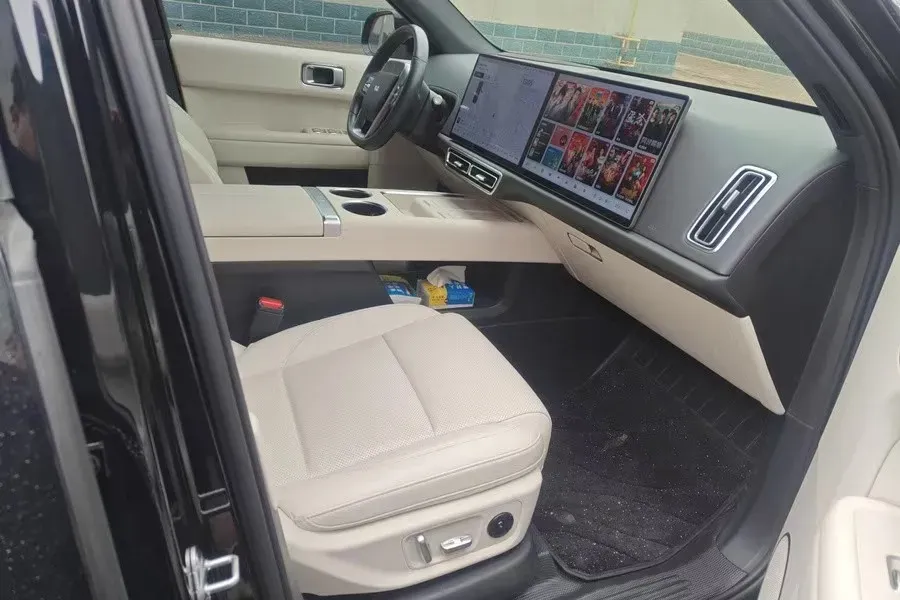 2024 Li L6 Range Extended 154HP L4 REEV 36.8KWH,autocango,china used car exporter,china ev exporter,chinese used car exporter,chinese used ev exporter