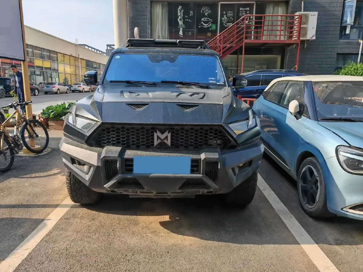 2024 M Hero 917 REEV 197HP 2AT REEV 65.8KWH,autocango,china used car exporter,china ev exporter,chinese used car exporter,chinese used ev exporter