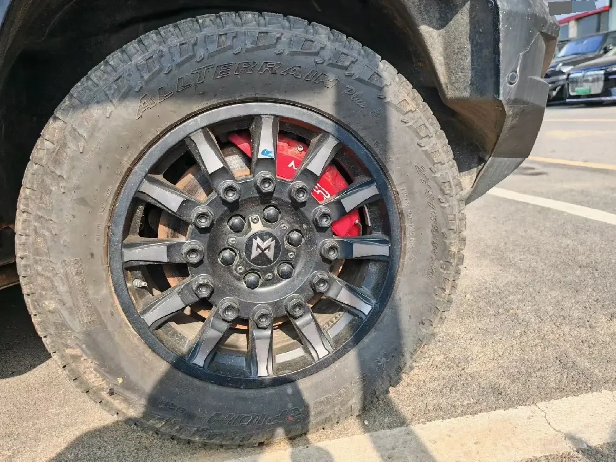 2024 M Hero 917 REEV 197HP 2AT REEV 65.8KWH,autocango,china used car exporter,china ev exporter,chinese used car exporter,chinese used ev exporter