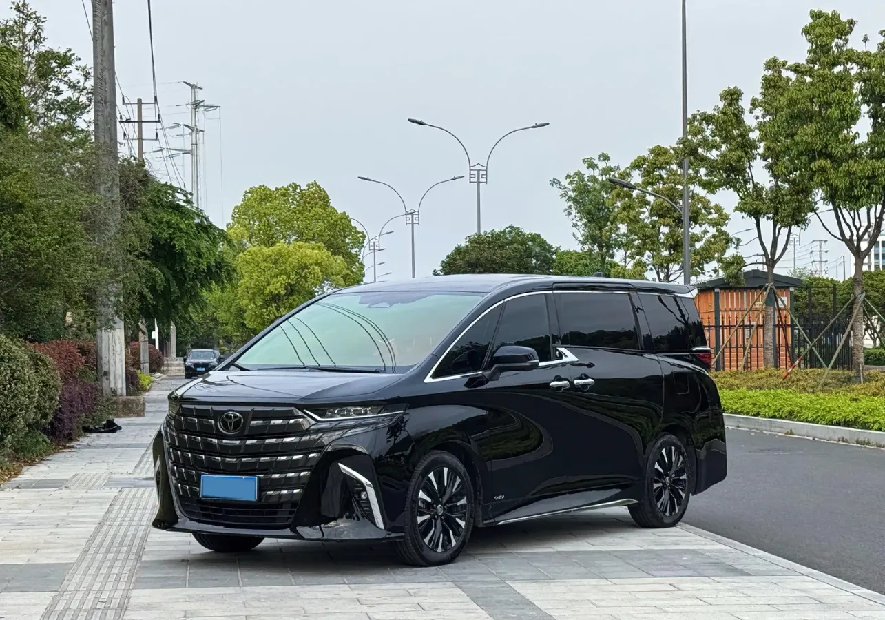 2024 Toyota Alphard 2.5L 190HP L4 E-CVT Hybrid,autocango,china used car exporter,china ev exporter,chinese used car exporter,chinese used ev exporter
