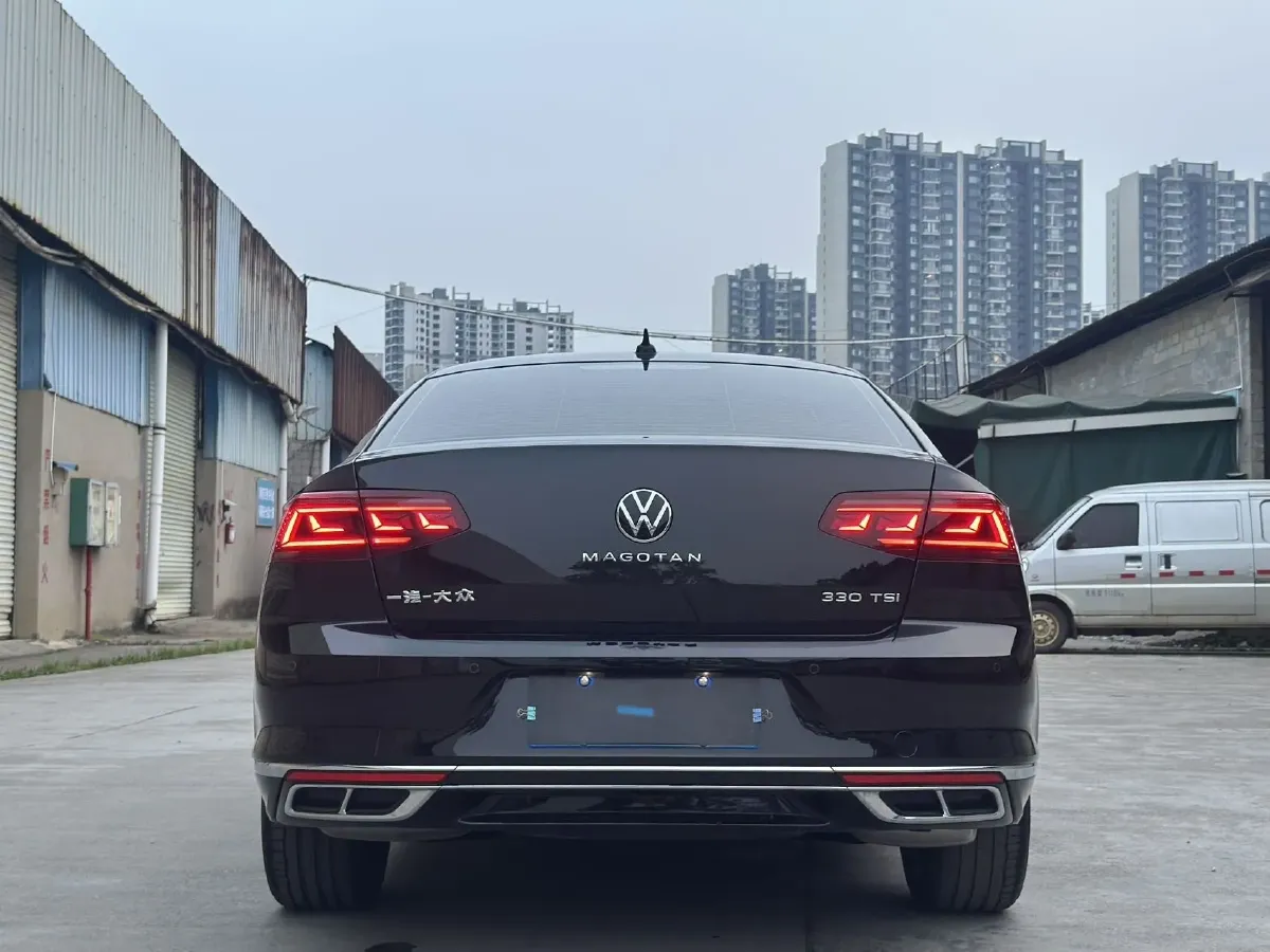 2025 Volkswagen Magotan 2.0T 186HP L4 7DCT,autocango,china used car exporter,china ev exporter,chinese used car exporter,chinese used ev exporter