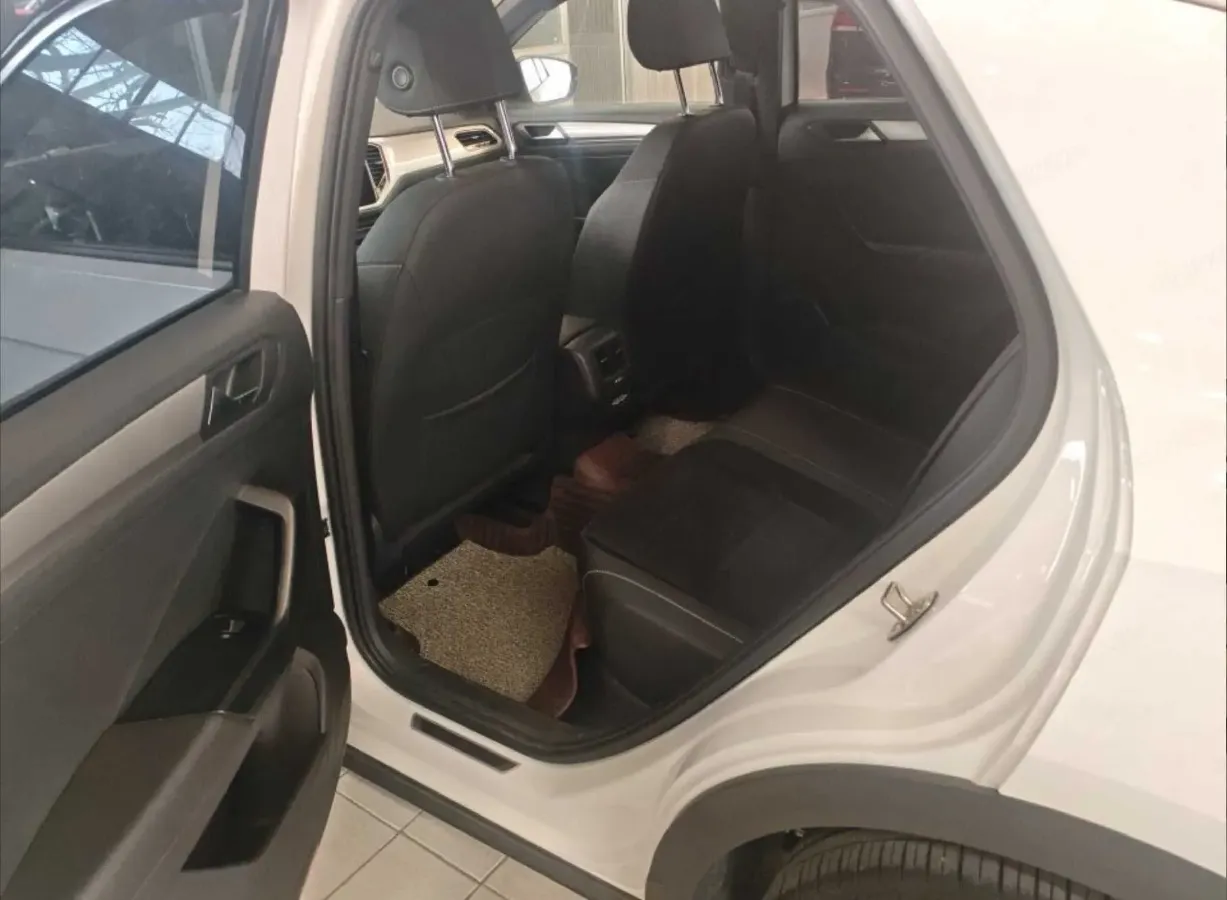 2022 Volkswagen T-Roc 1.4T 150HP L4 7DCT,autocango,china used car exporter,china ev exporter,chinese used car exporter,chinese used ev exporter