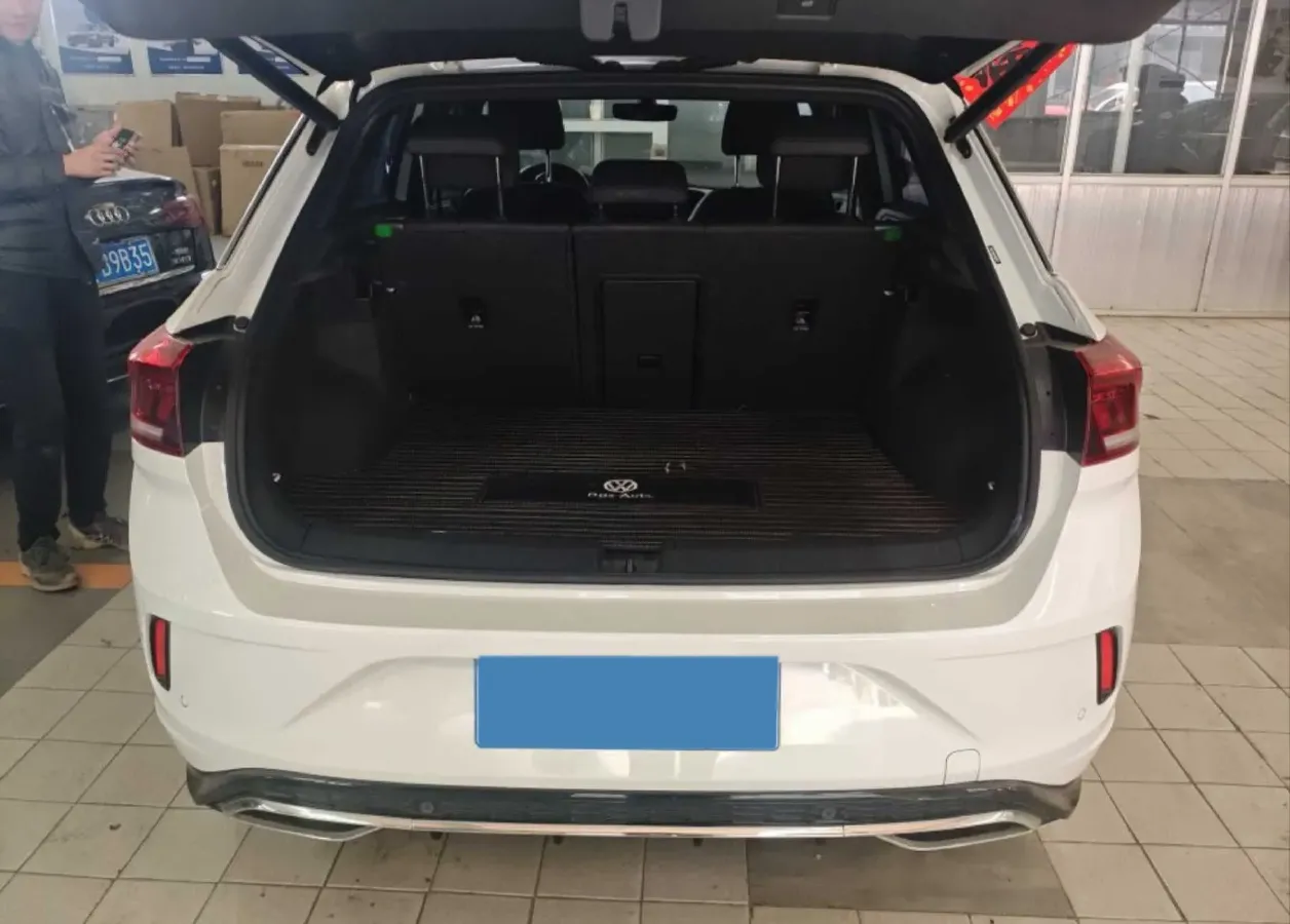 2022 Volkswagen T-Roc 1.4T 150HP L4 7DCT,autocango,china used car exporter,china ev exporter,chinese used car exporter,chinese used ev exporter