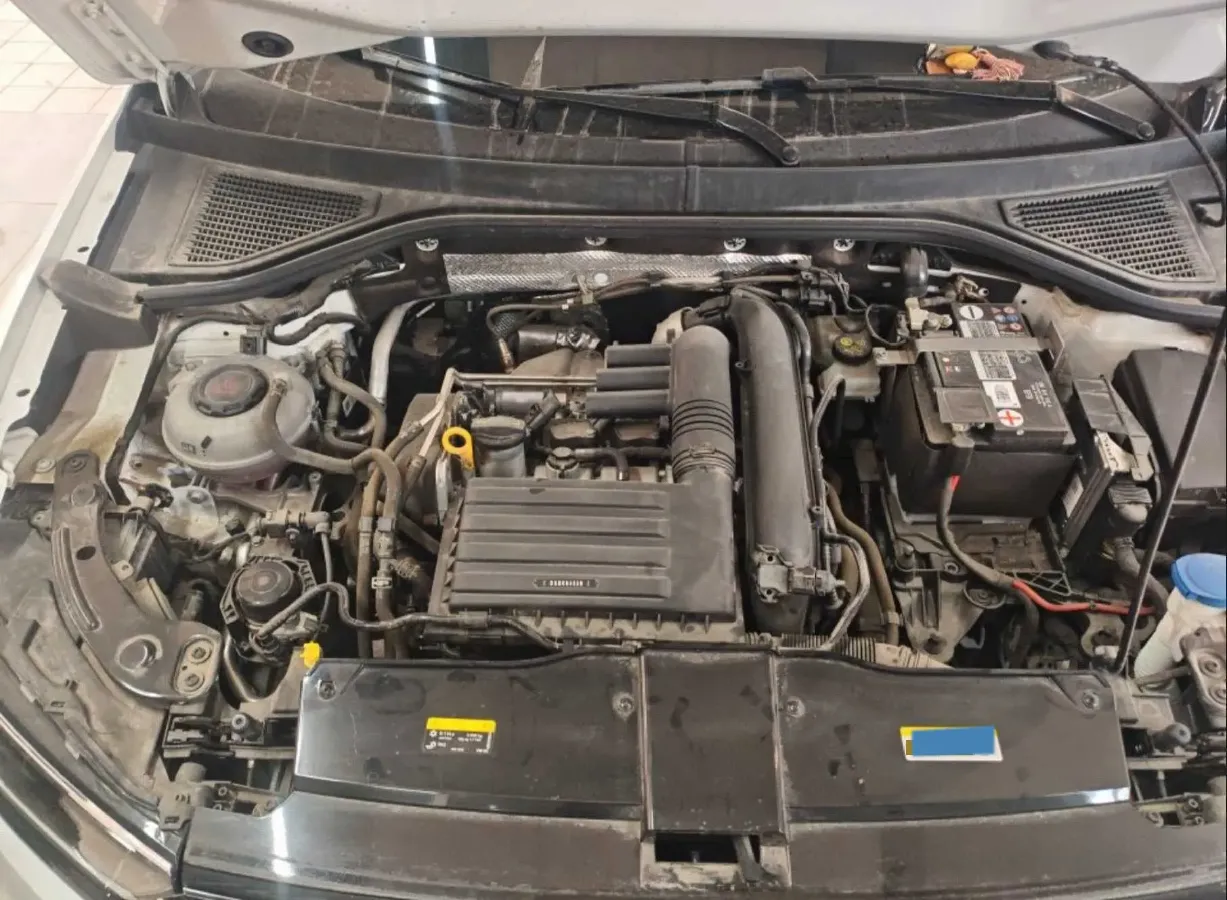 2022 Volkswagen T-Roc 1.4T 150HP L4 7DCT,autocango,china used car exporter,china ev exporter,chinese used car exporter,chinese used ev exporter